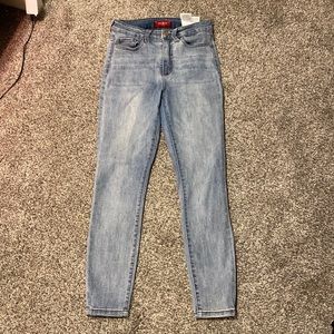 Guess Skinny Jeans